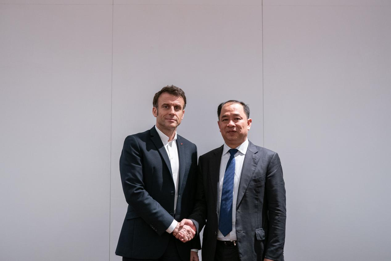Thank you for investing in France!" French President Macron met with the company's chairman Tang Jiexiong